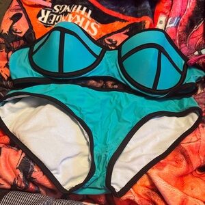Triangl bikini top